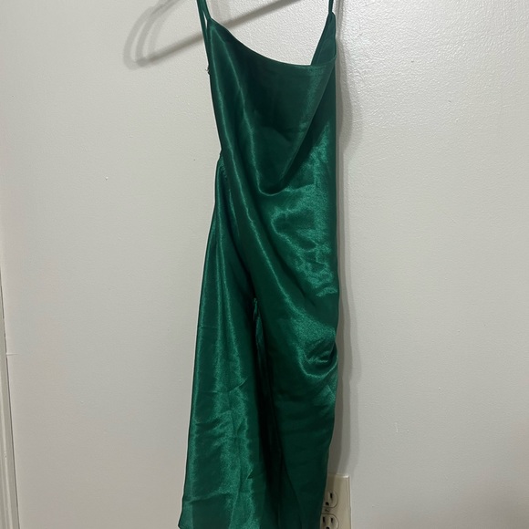 SAINTS + SECRETS GREEN SATIN DRESS - Picture 9 of 9